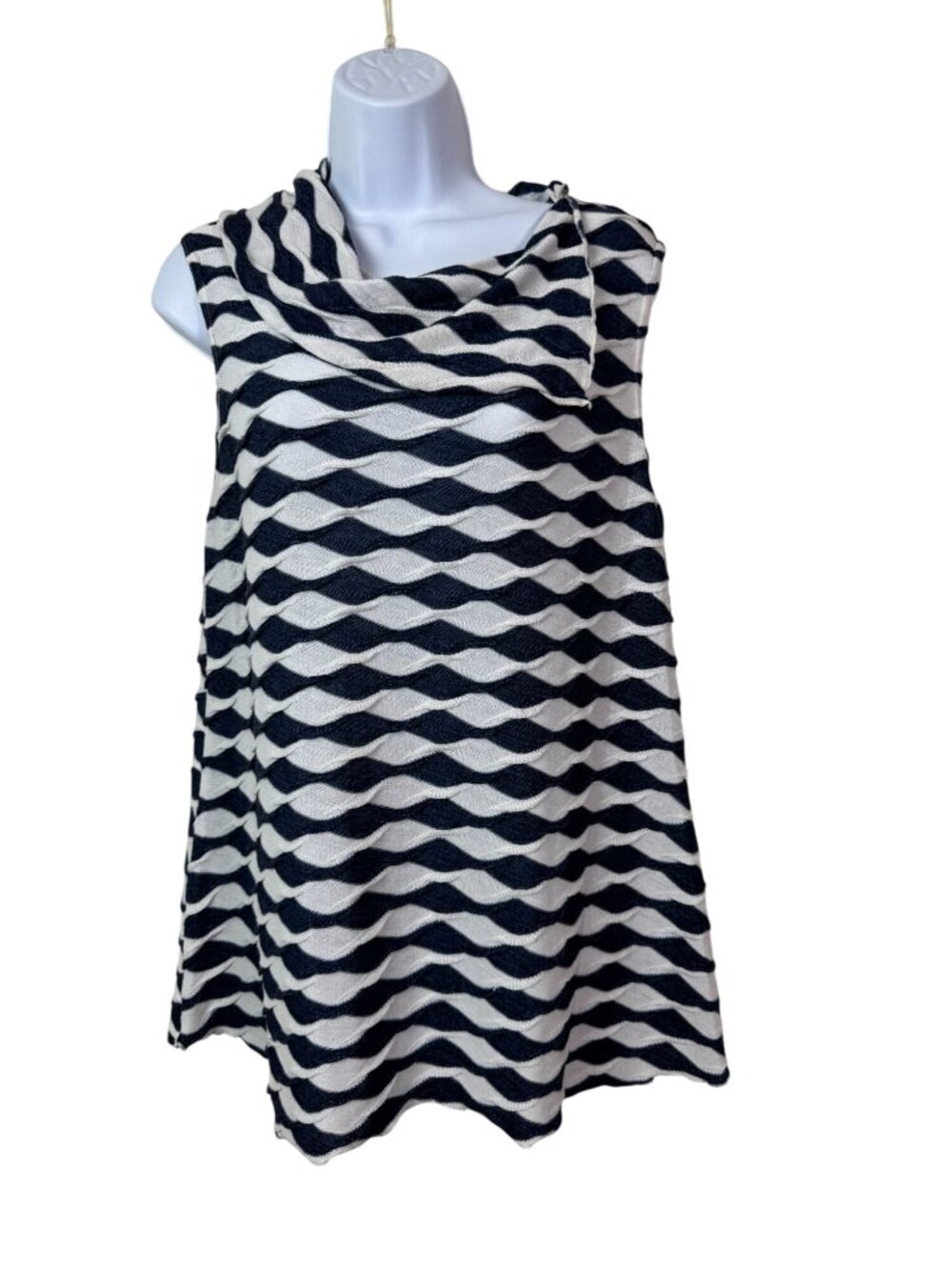 Sno Skins Blue White Sleeveless Textured geometric Top XL Artsy Art to wear USA